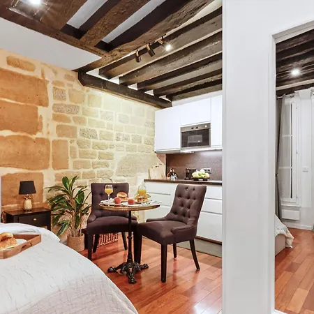 Bnbnova - Steps From Pont Neuf & The Louvre Apartamento *
