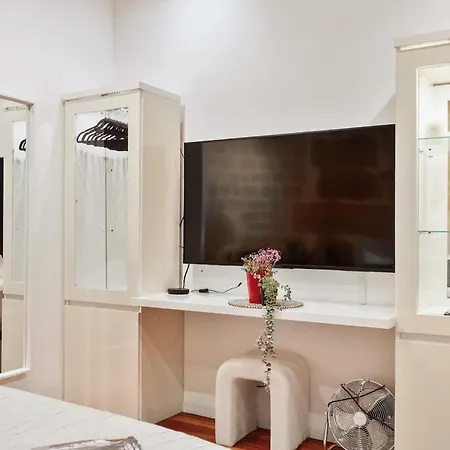 Apartment Bnbnova - Steps From Pont Neuf & The Louvre